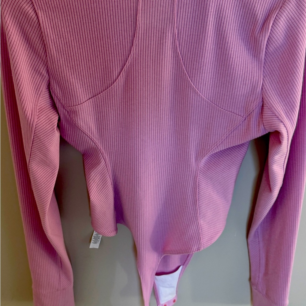 ALO SUGARPLUM PINK rise-up long sleeve bodysuit size LARGE